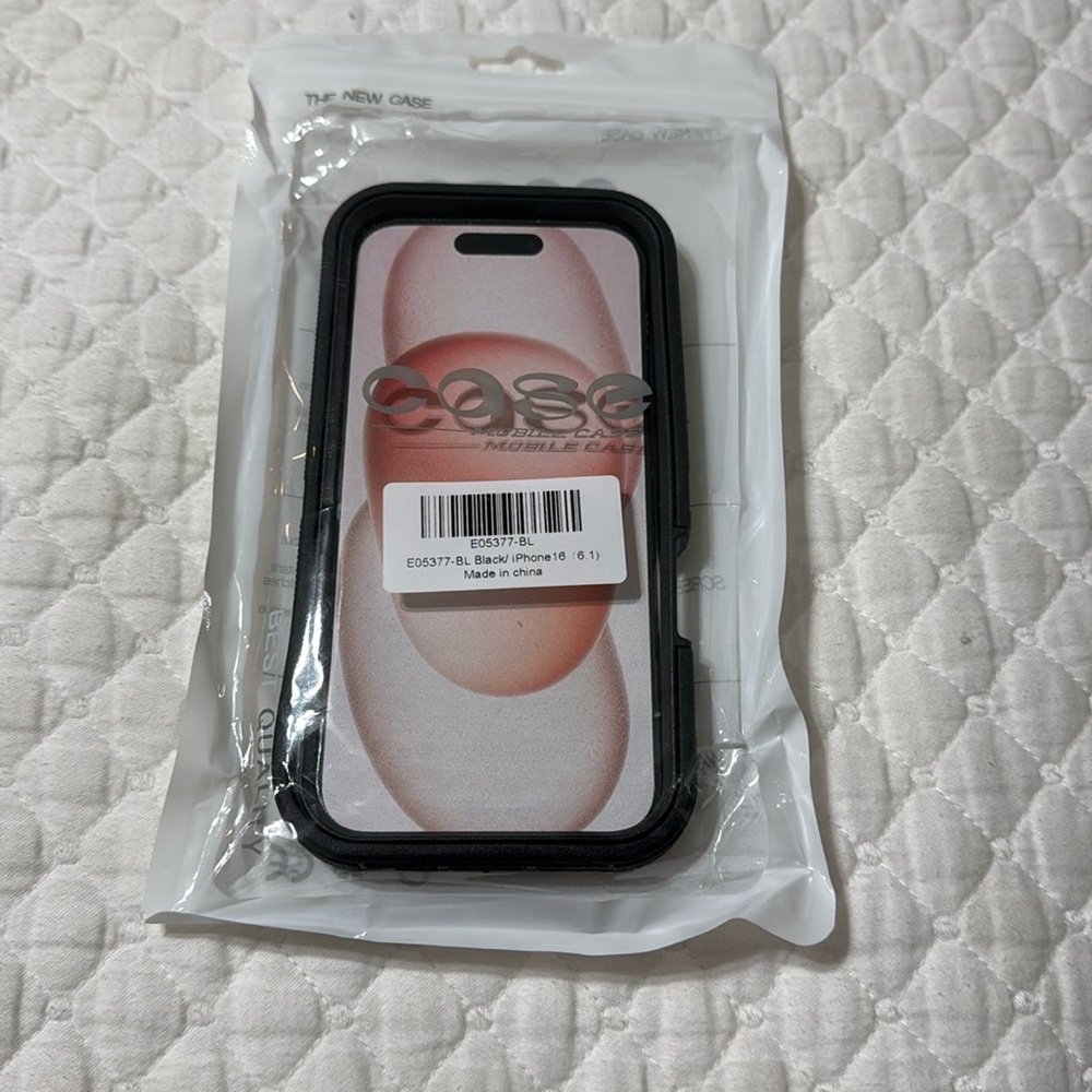 iPhone 16 black case